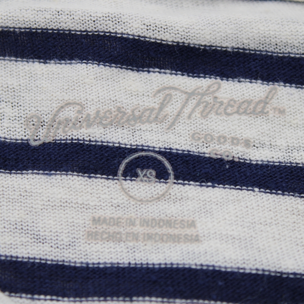 Navy & Gray Striped Modest Crop Tee – Size XS - Picture 4 of 6